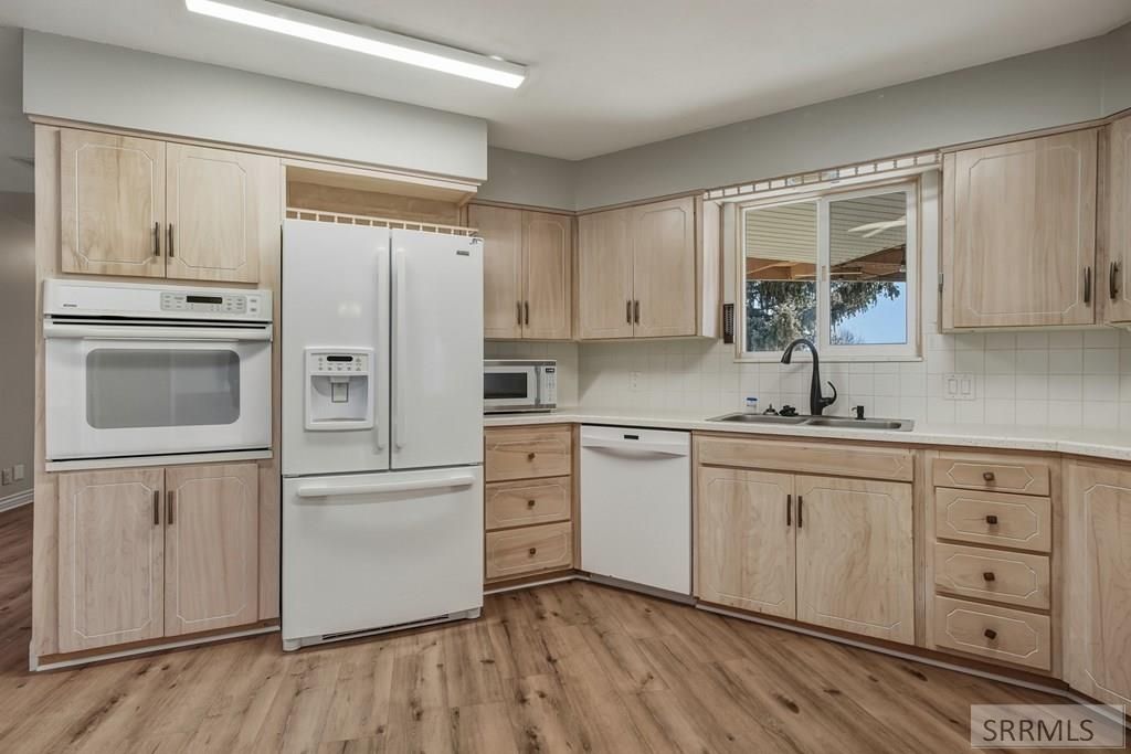 Image 7 of property listing at 871 Widdison Lane, Rexburg, ID 83440