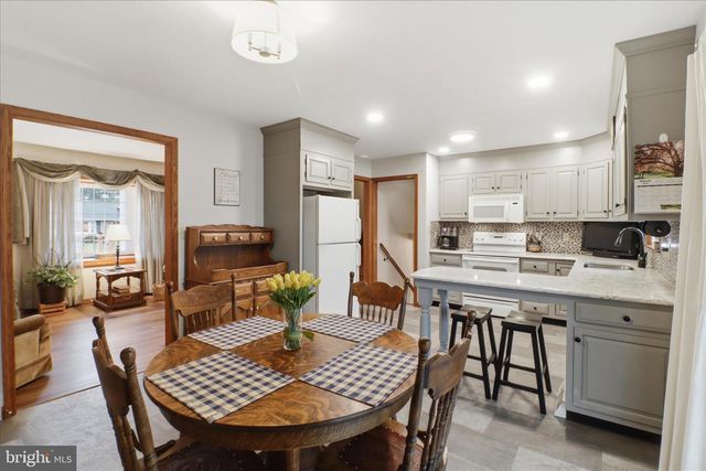 842 N 4TH ST, Denver, PA 17517