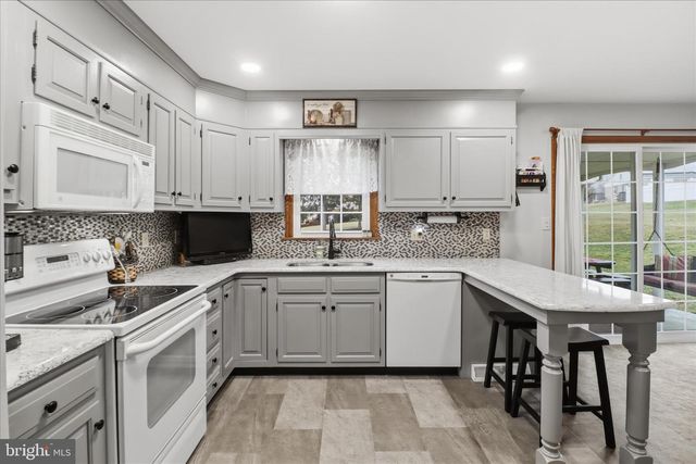 842 N 4TH ST, Denver, PA 17517