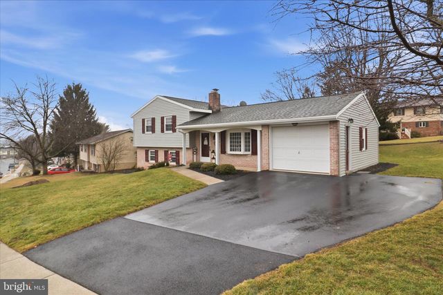 842 N 4TH ST, Denver, PA 17517