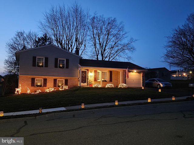 842 N 4TH ST, Denver, PA 17517