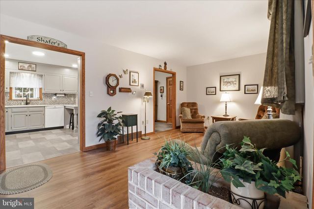 842 N 4TH ST, Denver, PA 17517