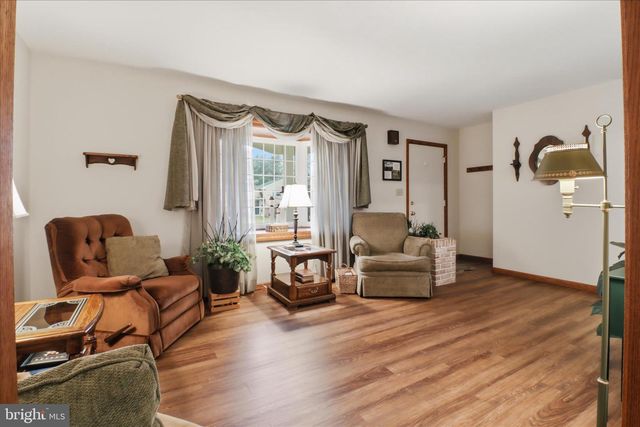 842 N 4TH ST, Denver, PA 17517