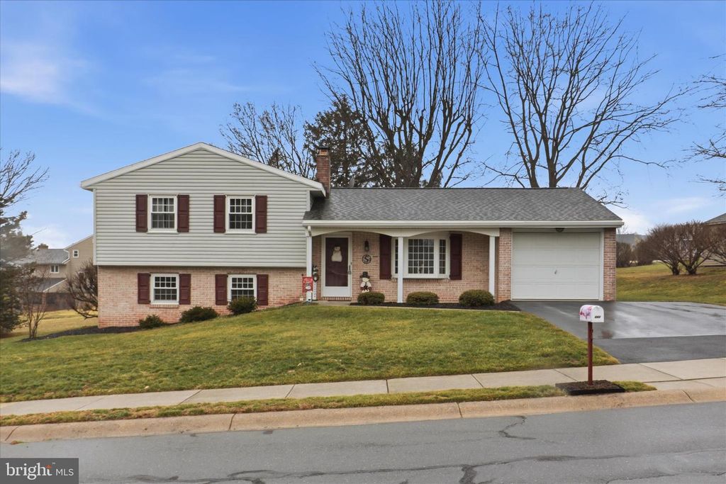 842 N 4TH ST, Denver, PA 17517