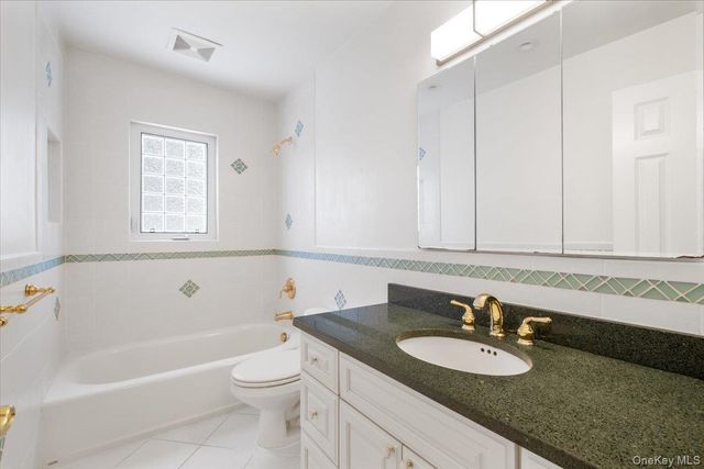 9 Tanglewood Road, Scarsdale, NY 10583