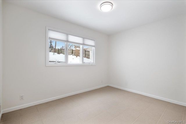 9 Tanglewood Road, Scarsdale, NY 10583