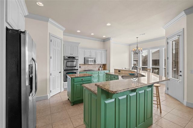 6100 W Bainbridge Drive, Rogers, AR 72758