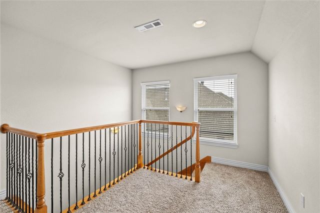 6100 W Bainbridge Drive, Rogers, AR 72758