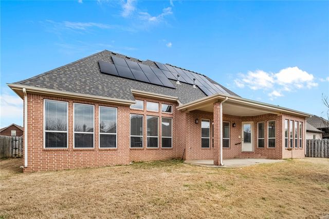 6100 W Bainbridge Drive, Rogers, AR 72758