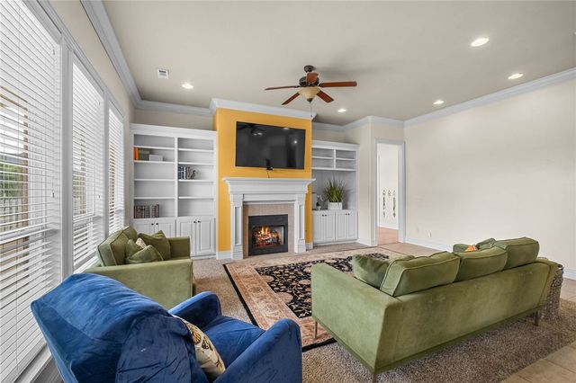 6100 W Bainbridge Drive, Rogers, AR 72758