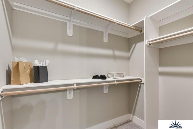 1923 Dahlman Rows Plaza, Omaha, NE 68108