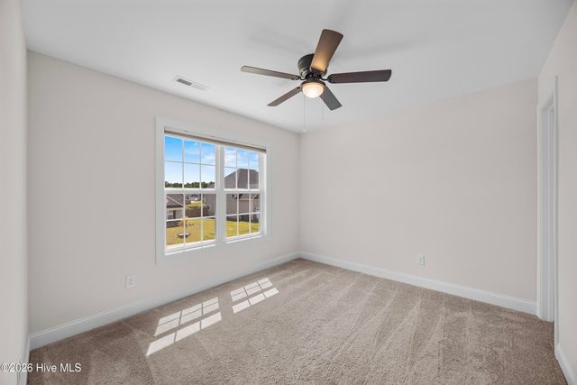 499 Pebble Shore Drive, Sneads Ferry, NC 28460
