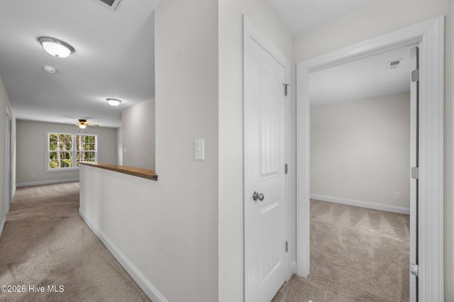 499 Pebble Shore Drive, Sneads Ferry, NC 28460