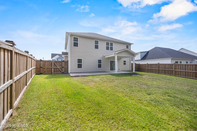 499 Pebble Shore Drive, Sneads Ferry, NC 28460