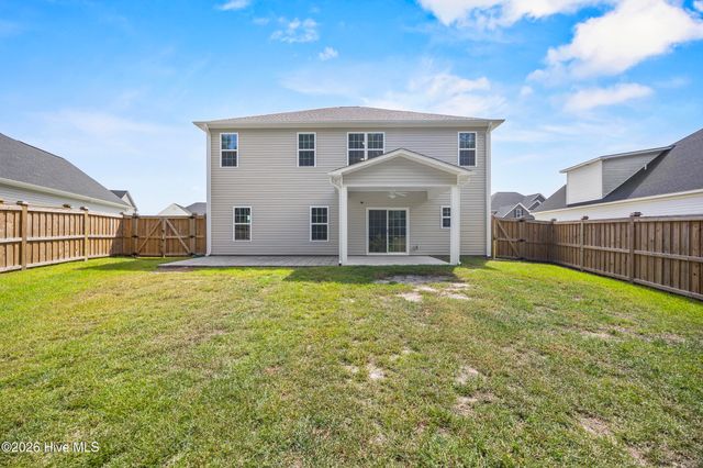 499 Pebble Shore Drive, Sneads Ferry, NC 28460