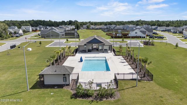 499 Pebble Shore Drive, Sneads Ferry, NC 28460