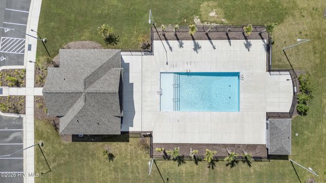 499 Pebble Shore Drive, Sneads Ferry, NC 28460