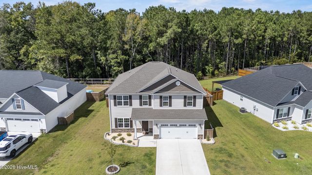 499 Pebble Shore Drive, Sneads Ferry, NC 28460