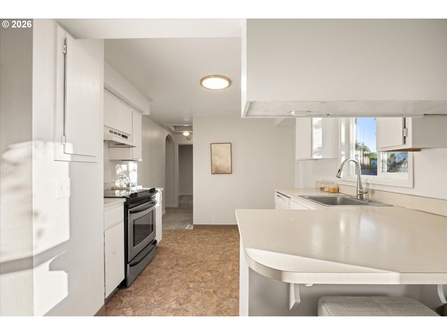 3444 Se ROCKWOOD St, Milwaukie, OR 97222