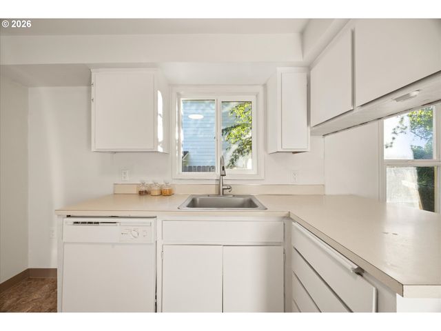 3444 Se ROCKWOOD St, Milwaukie, OR 97222