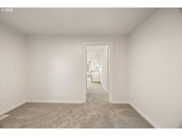 3444 Se ROCKWOOD St, Milwaukie, OR 97222
