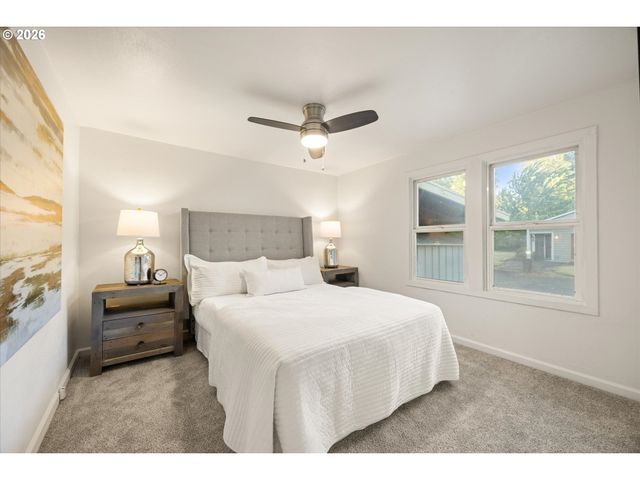 3444 Se ROCKWOOD St, Milwaukie, OR 97222