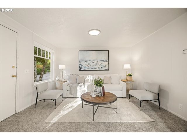 3444 Se ROCKWOOD St, Milwaukie, OR 97222