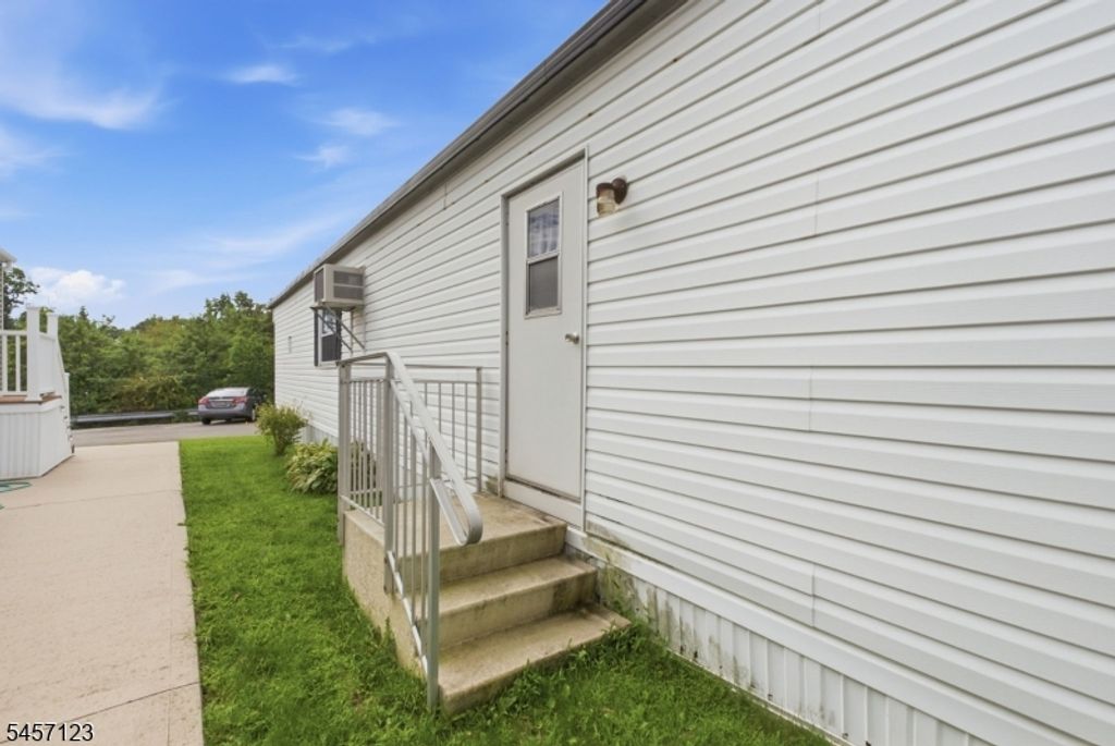 195 W Main St, Unit J J, Chester Boro, NJ 07930 — photo 3