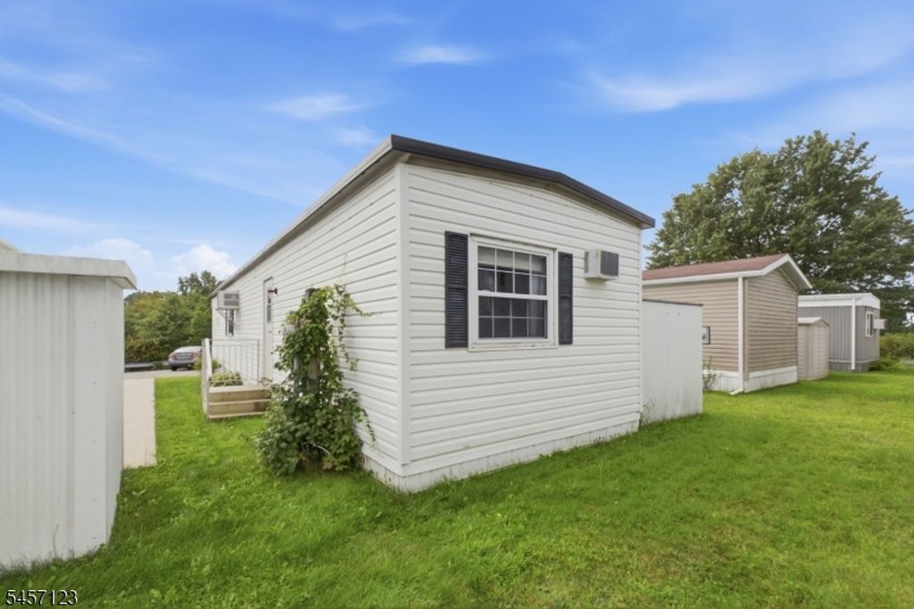 195 W Main St, Unit J J, Chester Boro, NJ 07930 — photo 4