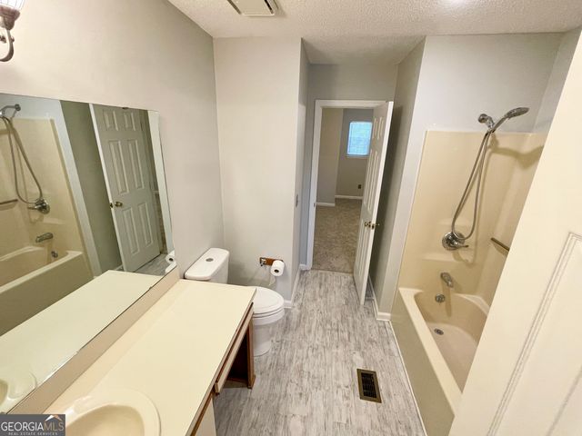 105 E Lakemont Drive, Kingsland, GA 31548