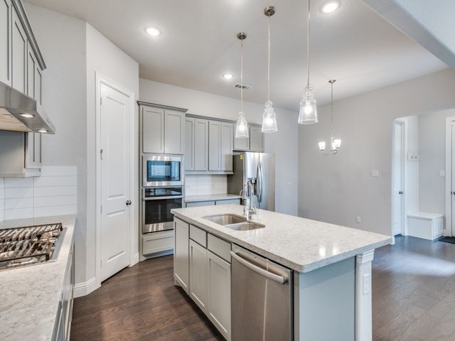 3572 Sevilla Drive, Frisco, TX 75034