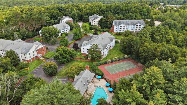 1 Timberwood Dr 206, Goffstown, NH 03045