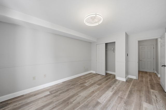 1 Timberwood Dr 206, Goffstown, NH 03045