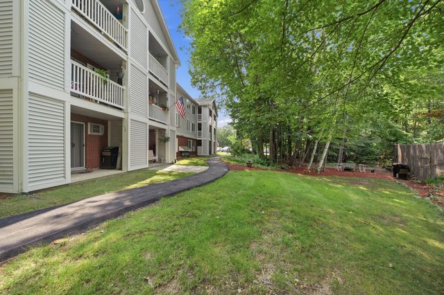 1 Timberwood Dr 206, Goffstown, NH 03045