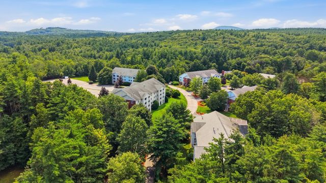 1 Timberwood Dr 206, Goffstown, NH 03045