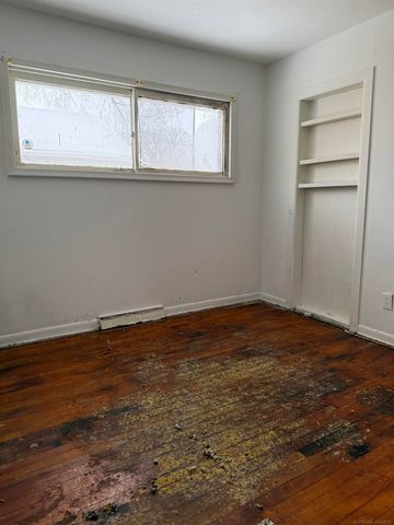 8251 Hudson Avenue, Warren, MI 48089