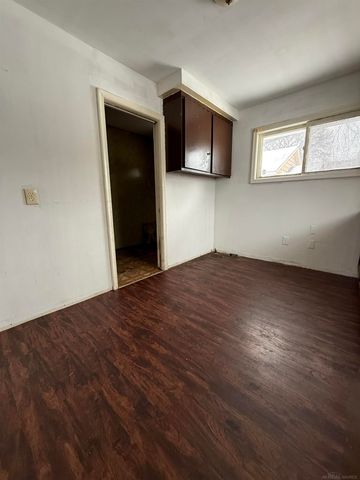 8251 Hudson Avenue, Warren, MI 48089