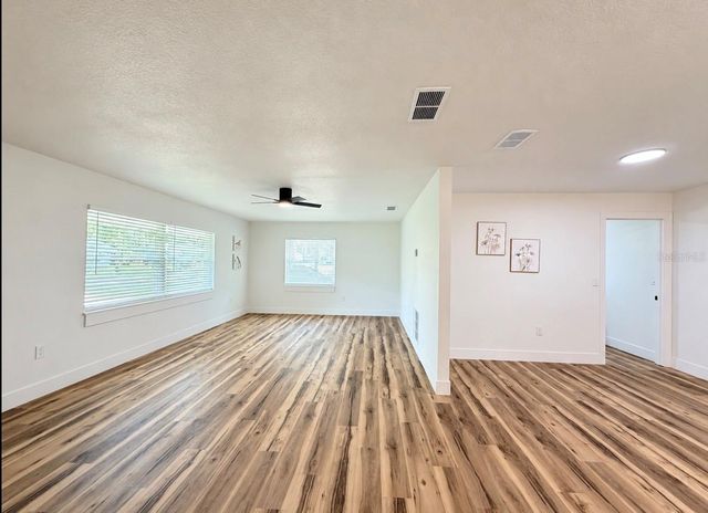 5203 NW 61ST LANE, Ocala, FL 34482