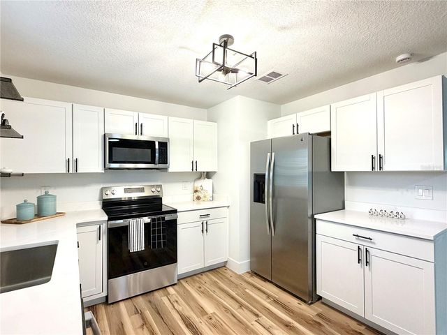 5203 NW 61ST LANE, Ocala, FL 34482