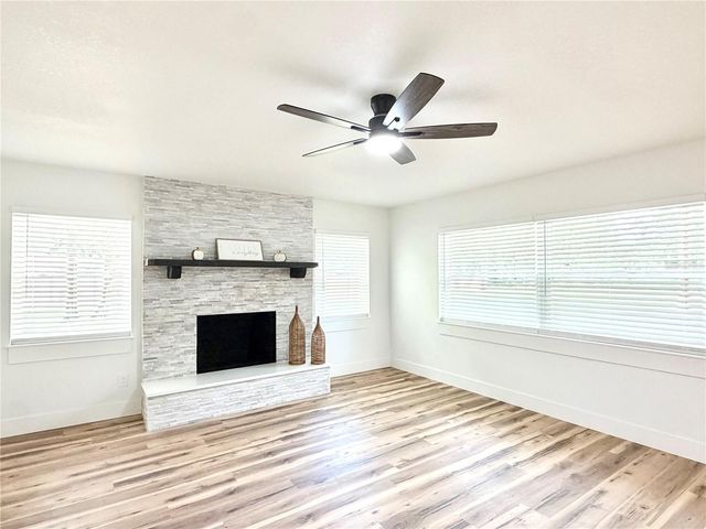 5203 NW 61ST LANE, Ocala, FL 34482