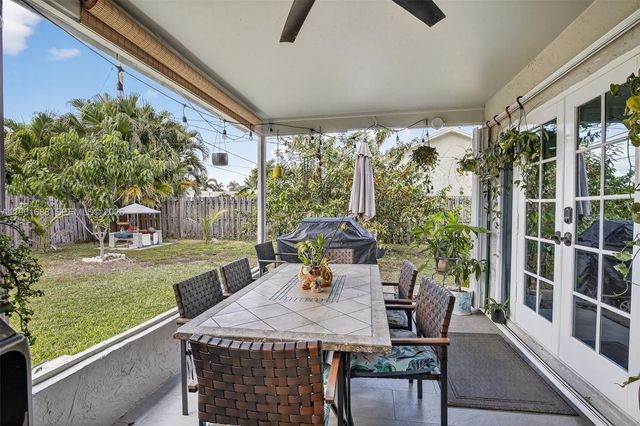 4221 NW 114th Ave, Sunrise, FL 33323