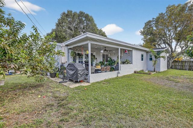 4221 NW 114th Ave, Sunrise, FL 33323