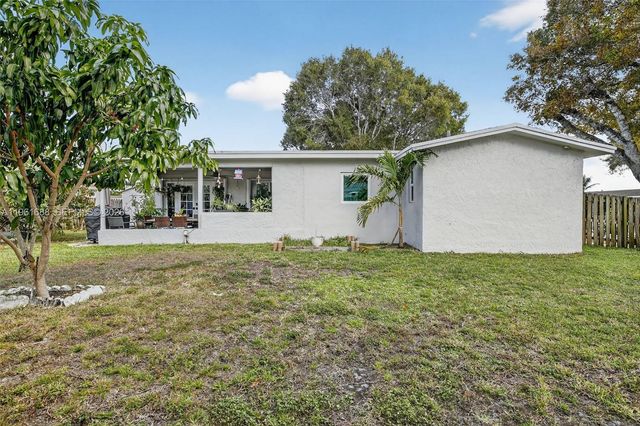 4221 NW 114th Ave, Sunrise, FL 33323