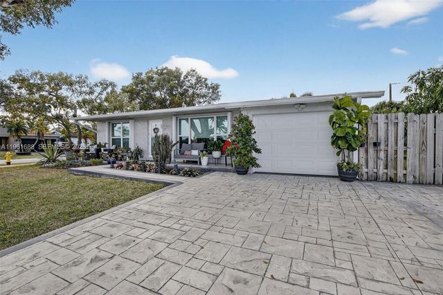 4221 NW 114th Ave, Sunrise, FL 33323