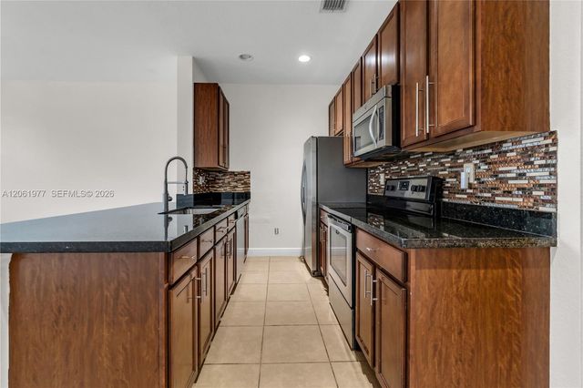 936 SW 147th Ave 2903, Pembroke Pines, FL 33027
