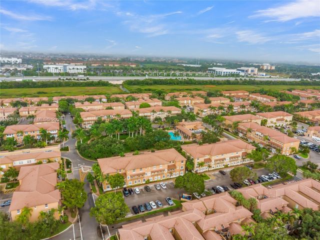 936 SW 147th Ave 2903, Pembroke Pines, FL 33027