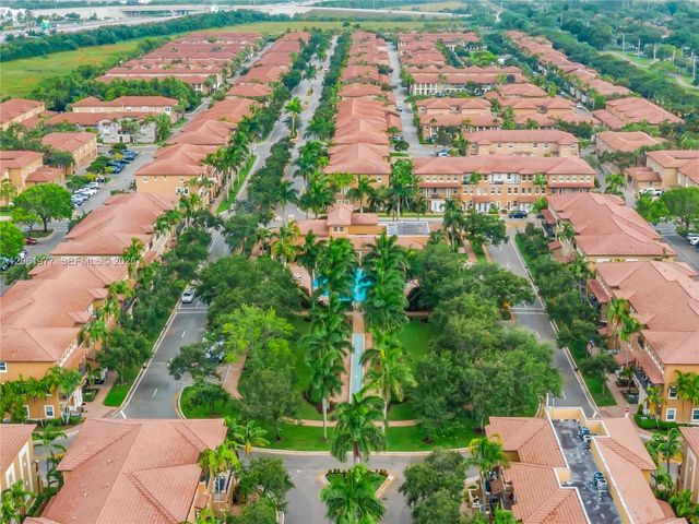936 SW 147th Ave 2903, Pembroke Pines, FL 33027