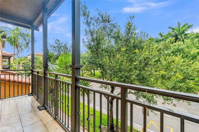 936 SW 147th Ave 2903, Pembroke Pines, FL 33027