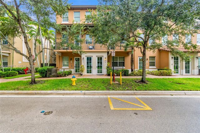 936 SW 147th Ave 2903, Pembroke Pines, FL 33027