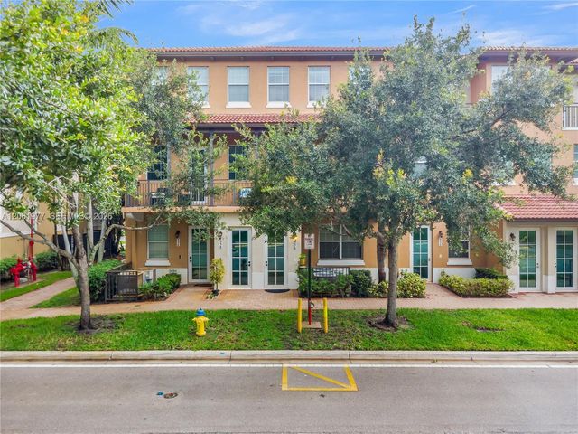 936 SW 147th Ave 2903, Pembroke Pines, FL 33027